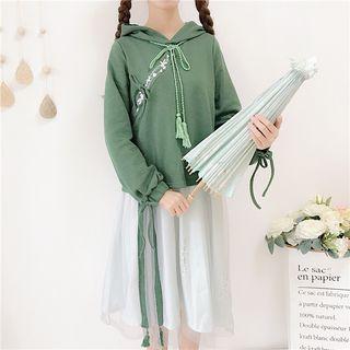 Embroidered Tasseled Hoodie / Printed Mesh A-line Skirt