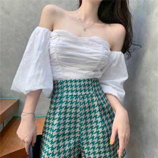 Off-shoulder Puff-sleeve Top / Houndstooth Shorts