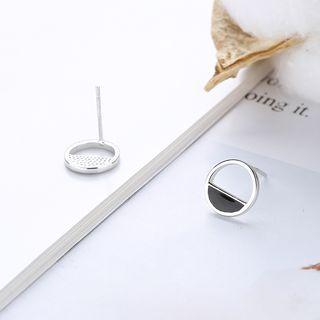 Hoop Ear Stud