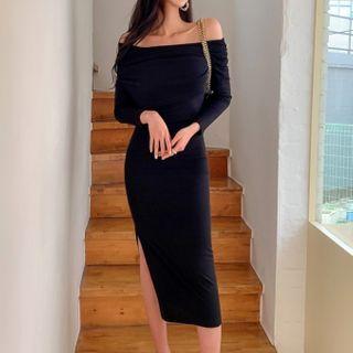 Plain Off-shoulder Long-sleeve Split Midi Dress