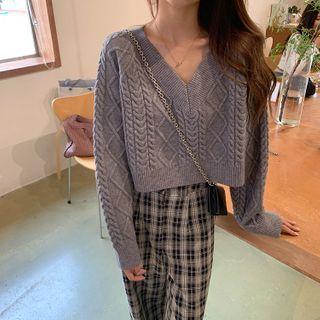 Long-sleeve Cable Knit Cropped Sweater