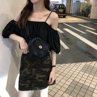 3/4-sleeve Cold Shoulder Cropped Top
