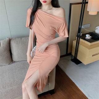 Plain Split Short-sleeve Dress