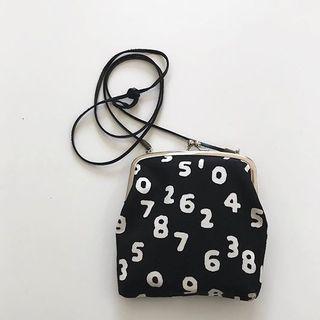 Lettering Kiss Lock Handbag White Numbering - Black - One Size
