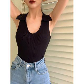 Sleeveless V-neck Plain Cropped Top