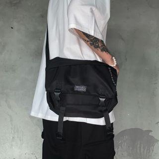 Lightweight Lettering Messenger Bag Black -