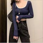 Wide-leg Jeans / Long-sleeve Contrast Trim Cropped T-shirt