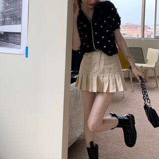 Short-sleeve Cardigan / Pleated Mini A-line Skirt