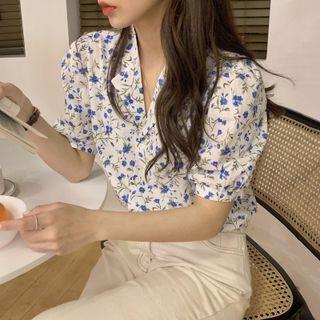 Short-sleeve Floral Print Blouse Blue Floral - White - One Size