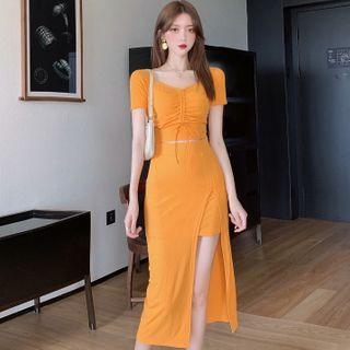Short-sleeve Top / Asymmetric Skirt