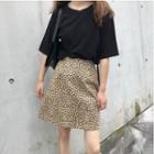 Leopard Print A-line Skirt / Crew-neck Short-sleeve T-shirt