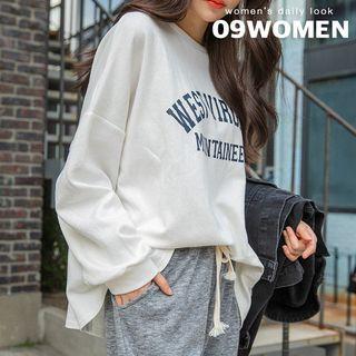 Plus Size Letter-printed Slit-side Sweatshirt