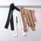 One-sleeve T-shirt