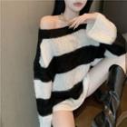 Medium Long Loose-fit Sweater Stripes - Black & White - One Size