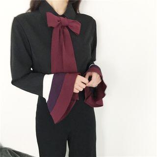 Color Block Bell-sleeve Blouse