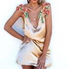 Sleeveless Applique V-neck Dress