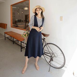 Set: 3/4-sleeve Striped T-shirt + V-neck Sleeveless Dress