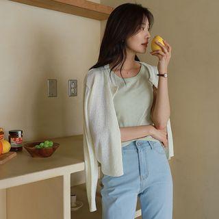 Sleeveless Heart-perforated Top