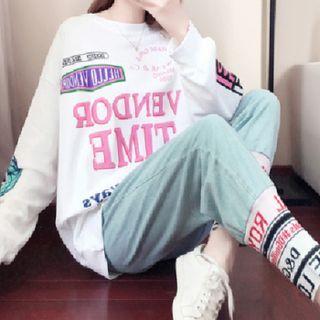 Round-neck Print Long-sleeve Sweatshirt + High-waist Cropped Pants