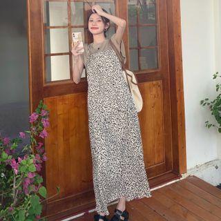 Sleeveless Shoulder Padded Top / Spaghetti Strap Leopard Print Midi Shift Dress