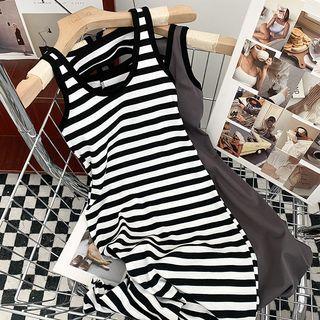 U-neck Skinny Maxi Dress