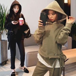 Set: Lace-up Hoodie + Sweatpants