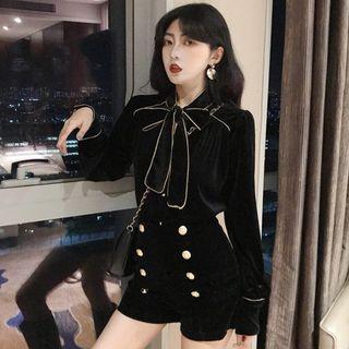 Tie-neck Contrast Trim Blouse / High-waist Double-breasted Shorts