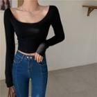 Long-sleeve Scoop-neck Cropped Knit Top