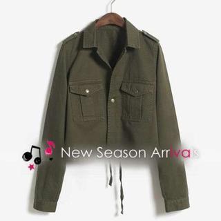 Pocket-front Cropped Jacket
