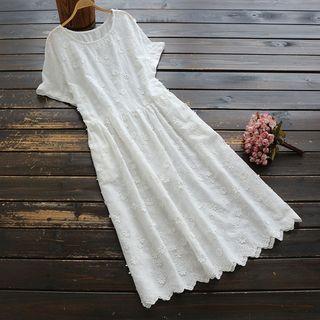 Short-sleeve Flower Detail A-line Midi Dress