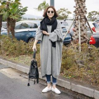 Long-sleeve Round-neck Midi Sweater Dress