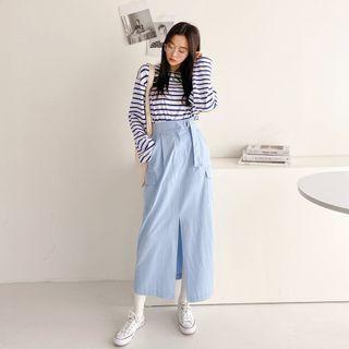 Buckled-waist Cargo Pocket Skirt