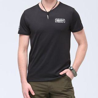 Short-sleeve Print V-neck T-shirt