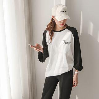 Reglan-sleeve Letter Print T-shirt