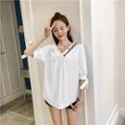 Embroidery V-neck Blouse