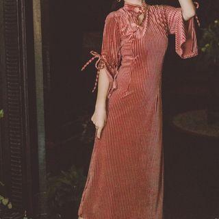 Elbow-sleeve Ribbed Qipao Dress