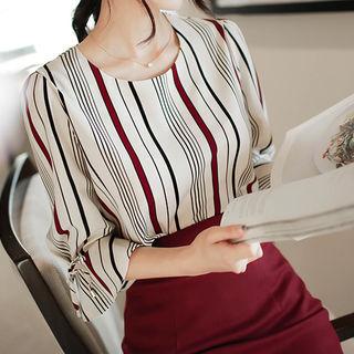 3/4-sleeve Ruffled Striped Top