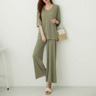 Set: V-neck T-shirt + Drawstring Pants