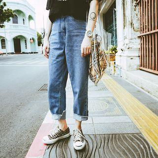 Washed Straight Cut Fray Hem Jeans