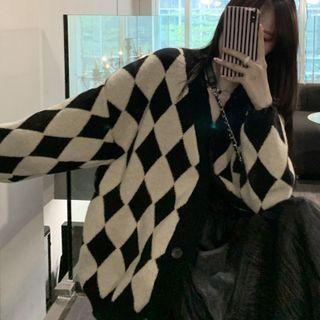 Diamond Jacquard V-neck Cardigan