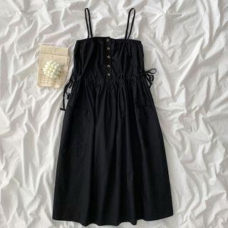 Short-sleeve Plain T-shirt + Spaghetti Strap Midi A-line Dress