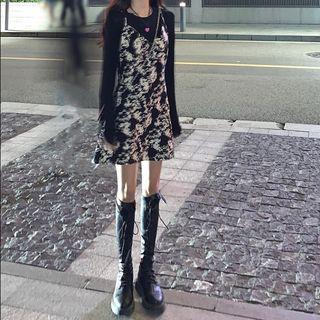 Loose-fit Fleece Jacket / Tie-dye Suspender Skirt / Plain Top