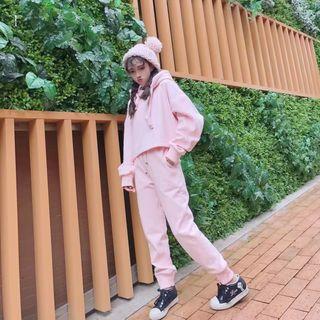 Set: Drawstring Hoodie + Sweatpants