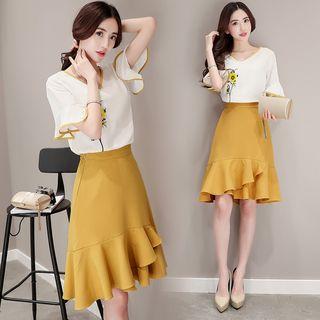 Set: Ruffled Sleeve V-neck Embroidered Top + Mermaid Skirt