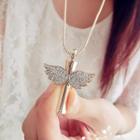 Rhinestone Wing Necklace