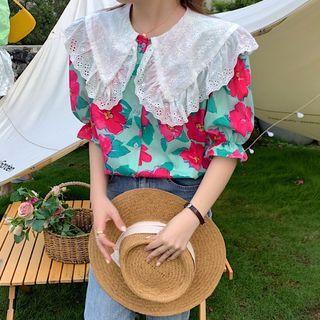 Short-sleeve Floral Blouse Red Flowers - Green - One Size