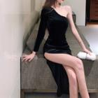Single-shoulder Slit-side Velvet Dress