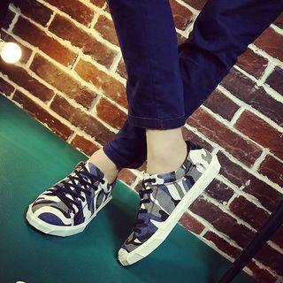 Lace-up Camouflage Sneakers