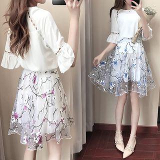 Set: Elbow-sleeve Perforated Mini Dress + Floral Print A-line Skirt