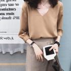 Set: 3/4-sleeve V-neck Top + Gingham H-line Skirt